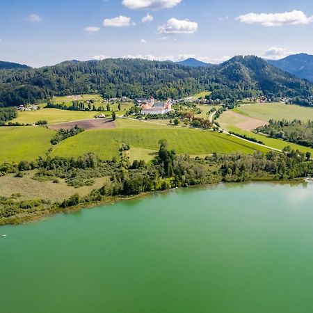 Stift St. Georgen Am Laengsee Sankt Georgen am Längsee Buitenkant foto